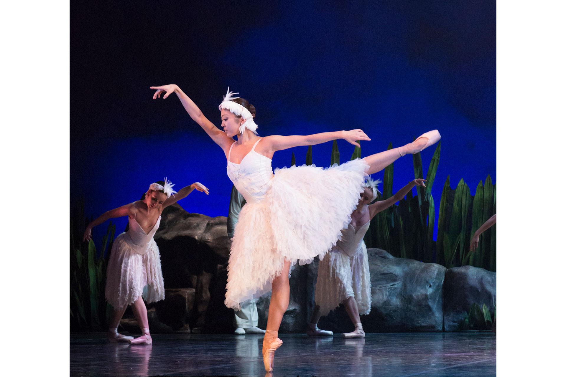 Odette in a perfect arabesque