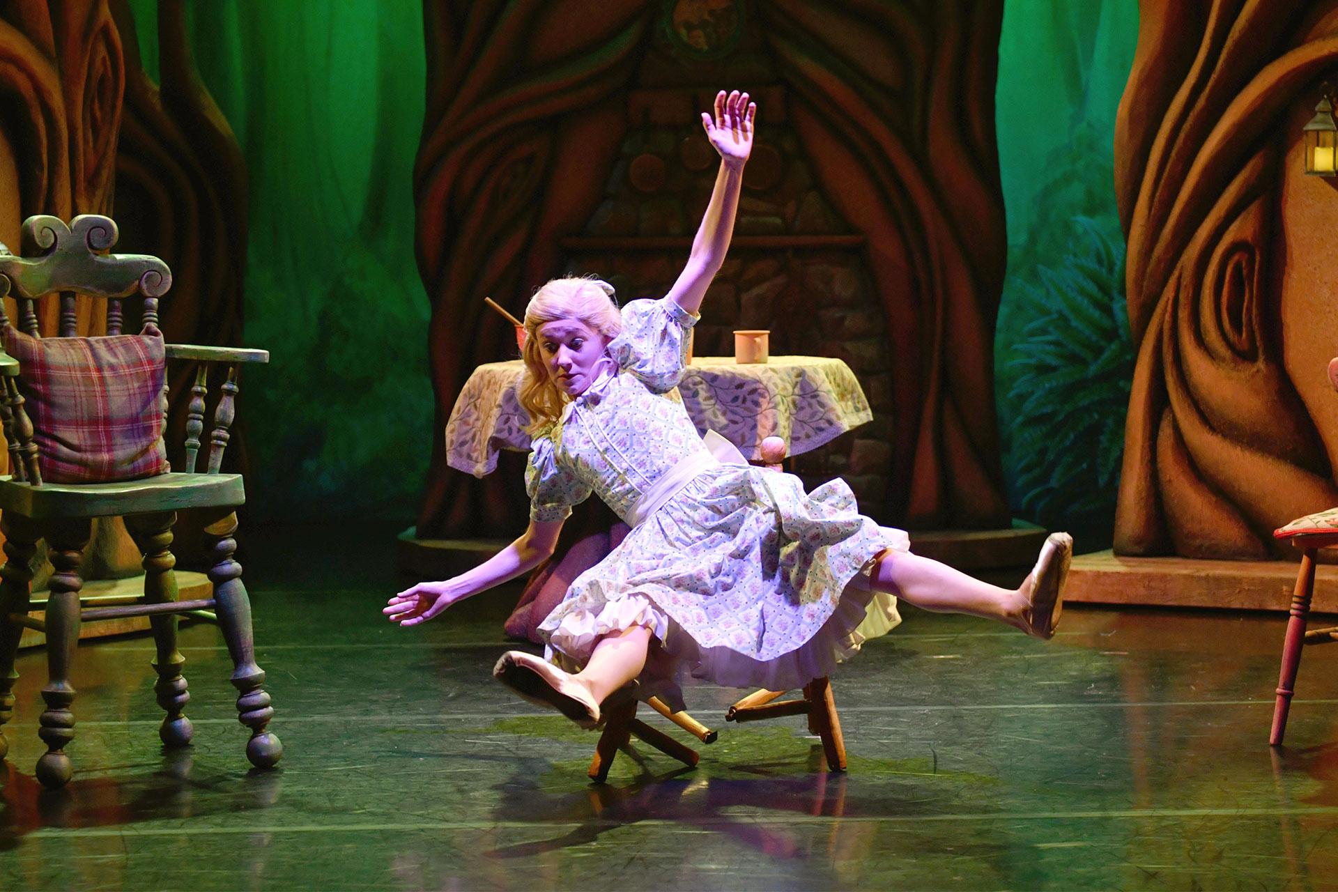 Oops! Goldilocks breaks a chair while sitting in it