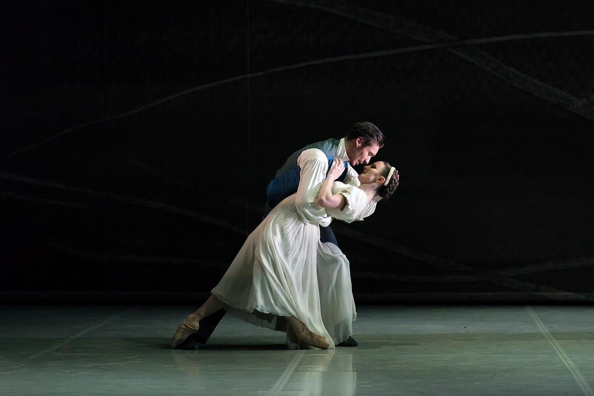 Mr Rochester holds safe Jane Eyre are he leans her back