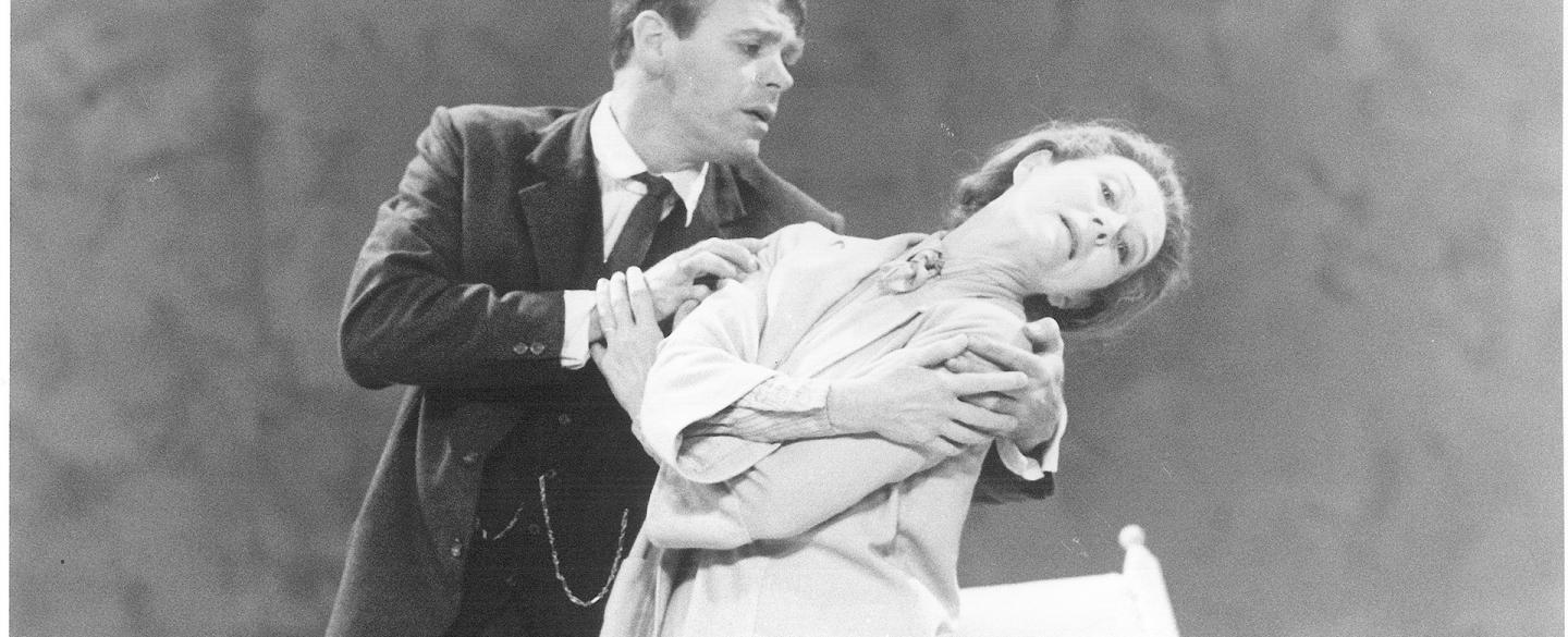 Christopher Gable embraces Moira Shearer on stage