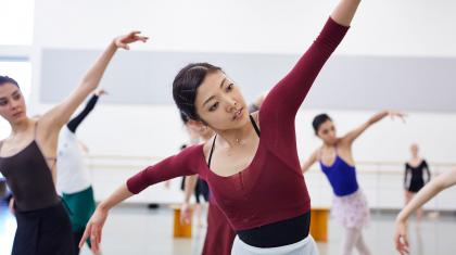 Northern Ballet dancers rehearse as Swans